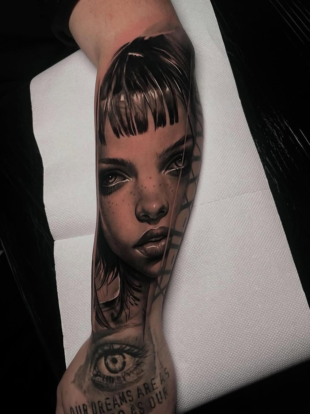 Post 9 by Lakimii Darmstadt on Instagram (image)