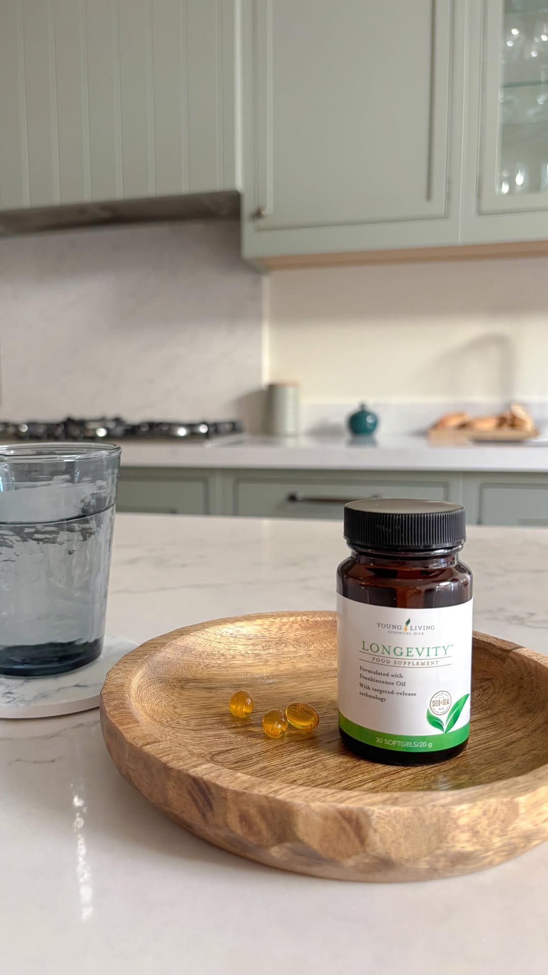 Post 5 by Young Living Europe on Instagram (video)
