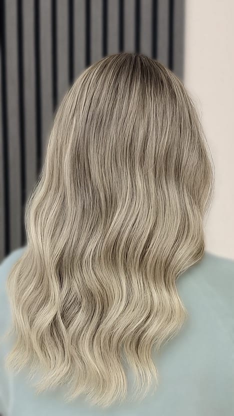 Post 7 by Hair colour / Hair Therapie on Instagram (video)