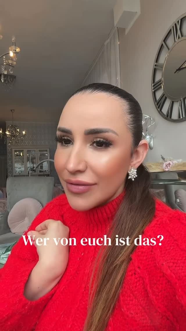 Post 2 by 𝑴𝑬𝑳𝑰𝑺𝑺𝑰𝑴𝑨  𝐵𝑒𝑎𝑢𝑡𝑦 on Instagram (video)