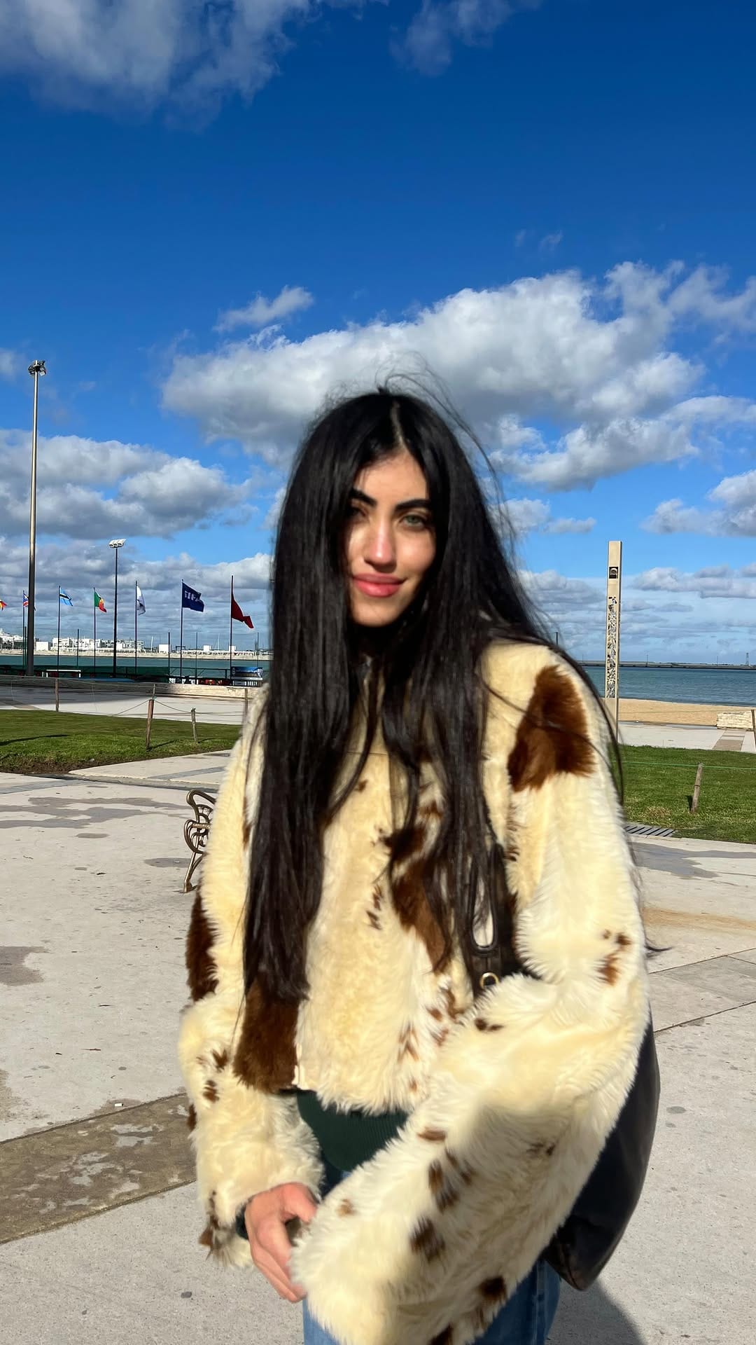 Post 2 by Ibtihal Ennebet on Instagram (video)