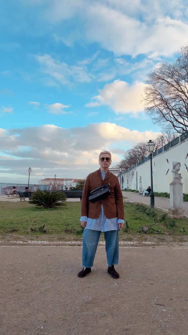 Post 6 by Dawid Tomaszewski on Instagram (video)