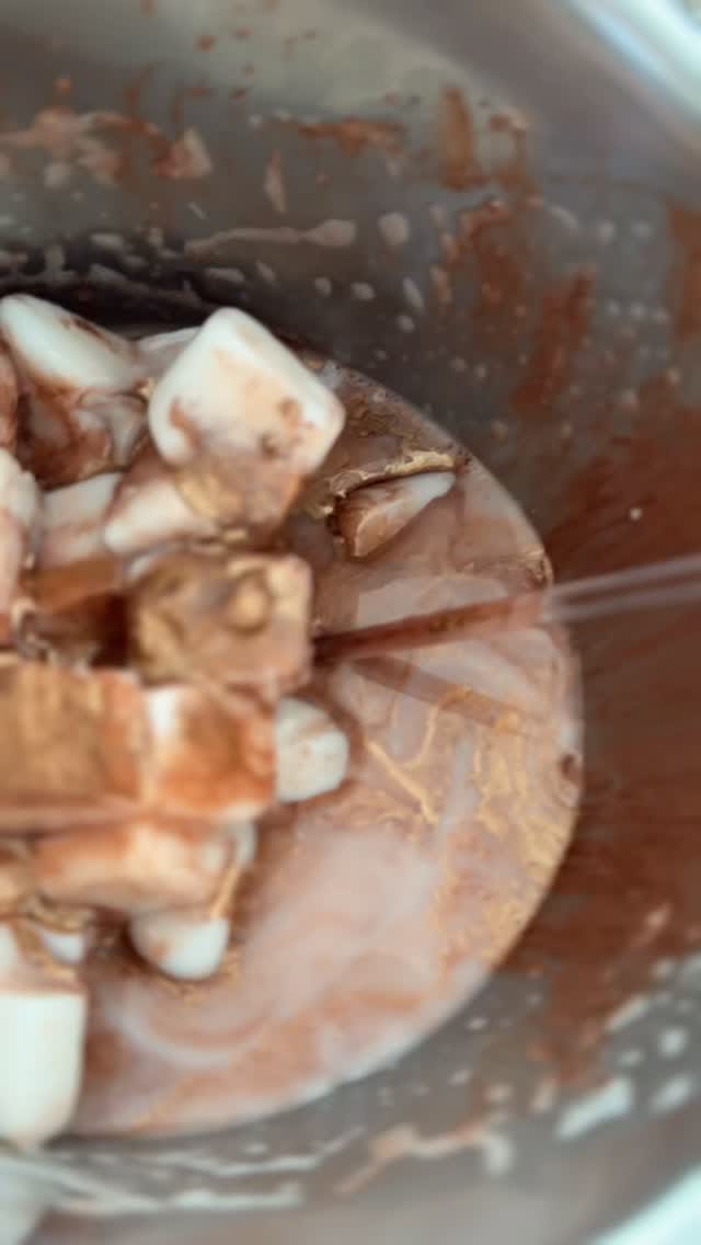 Post 1 by Essencetics | Soap Base | Essential Oils | DIY on Instagram (video)