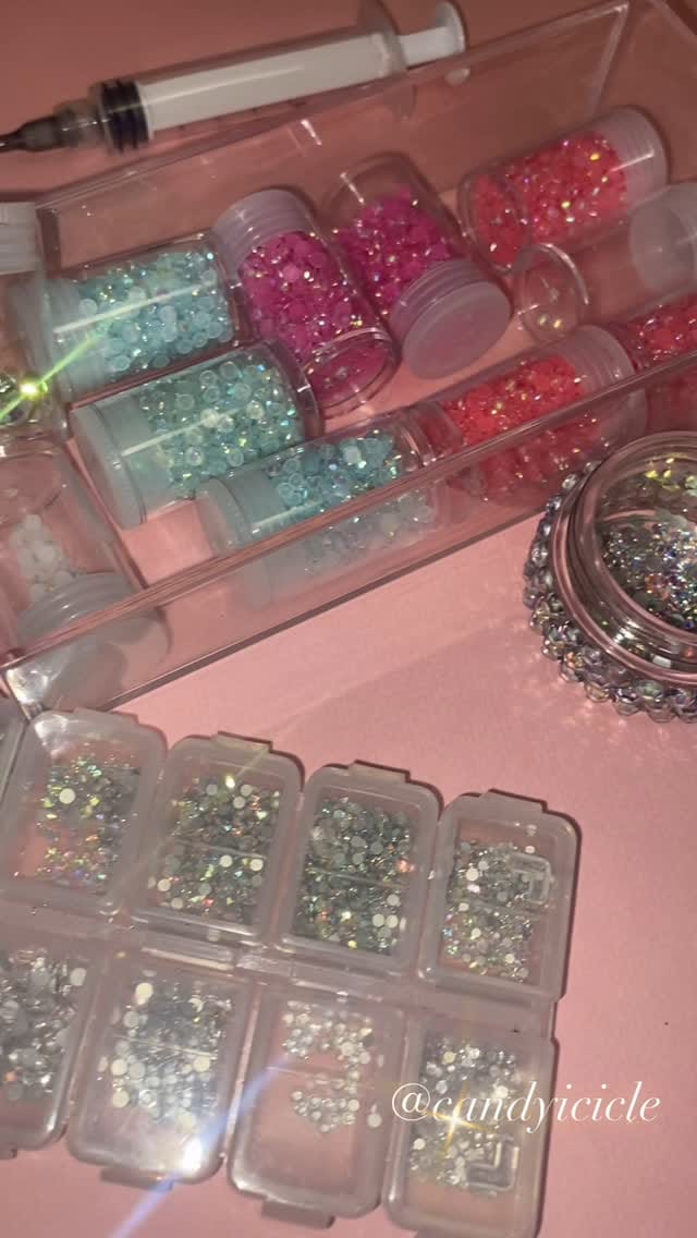 Post 7 by Candy Icicle Couture | Vegan & Cruelty Free Products on Instagram (video)