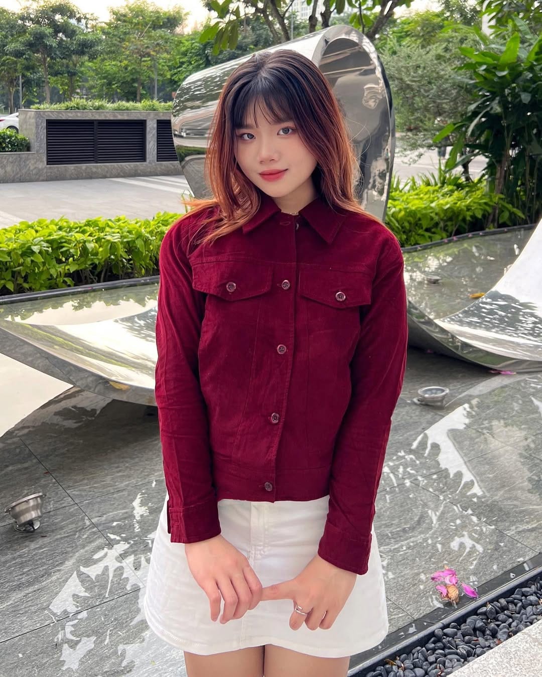 Post 8 by The Cosmo Vietnam on Instagram (image)