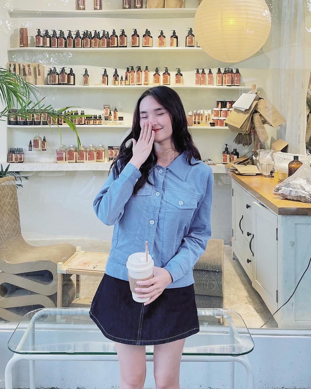 Post 9 by The Cosmo Vietnam on Instagram (carousel)