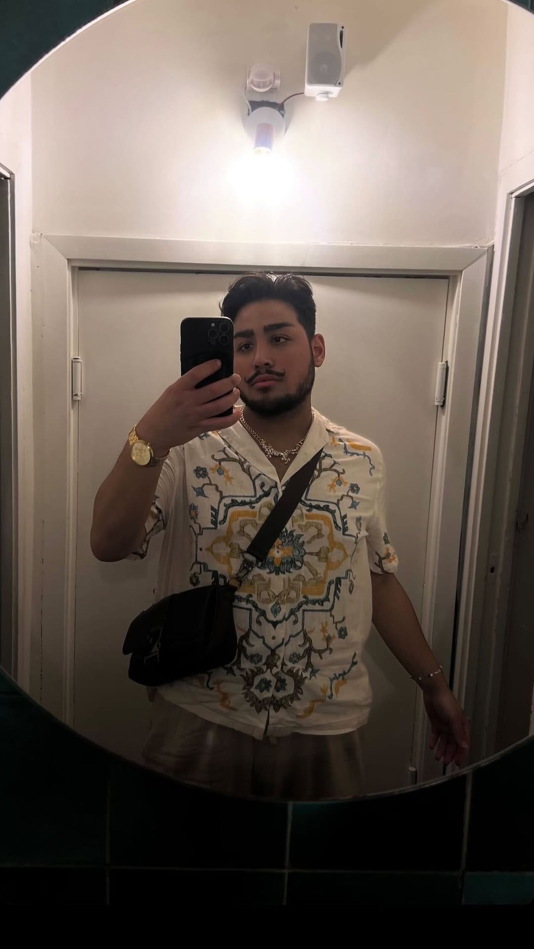 Post 9 by Burak Medine on Instagram (video)