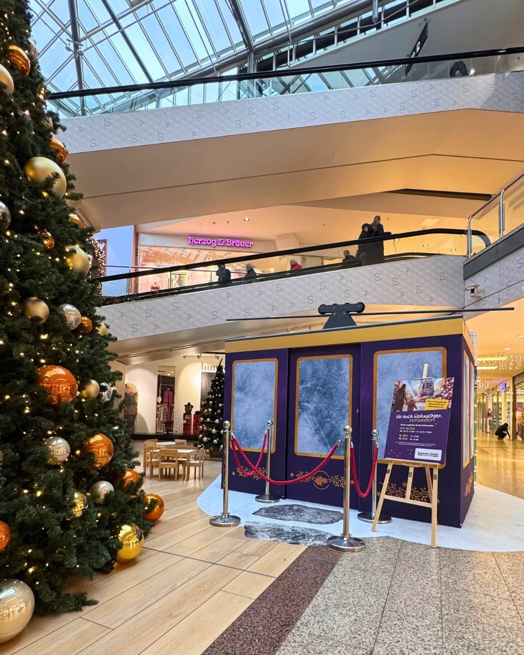 Post 7 by Saarpark-Center Neunkirchen on Instagram (carousel)