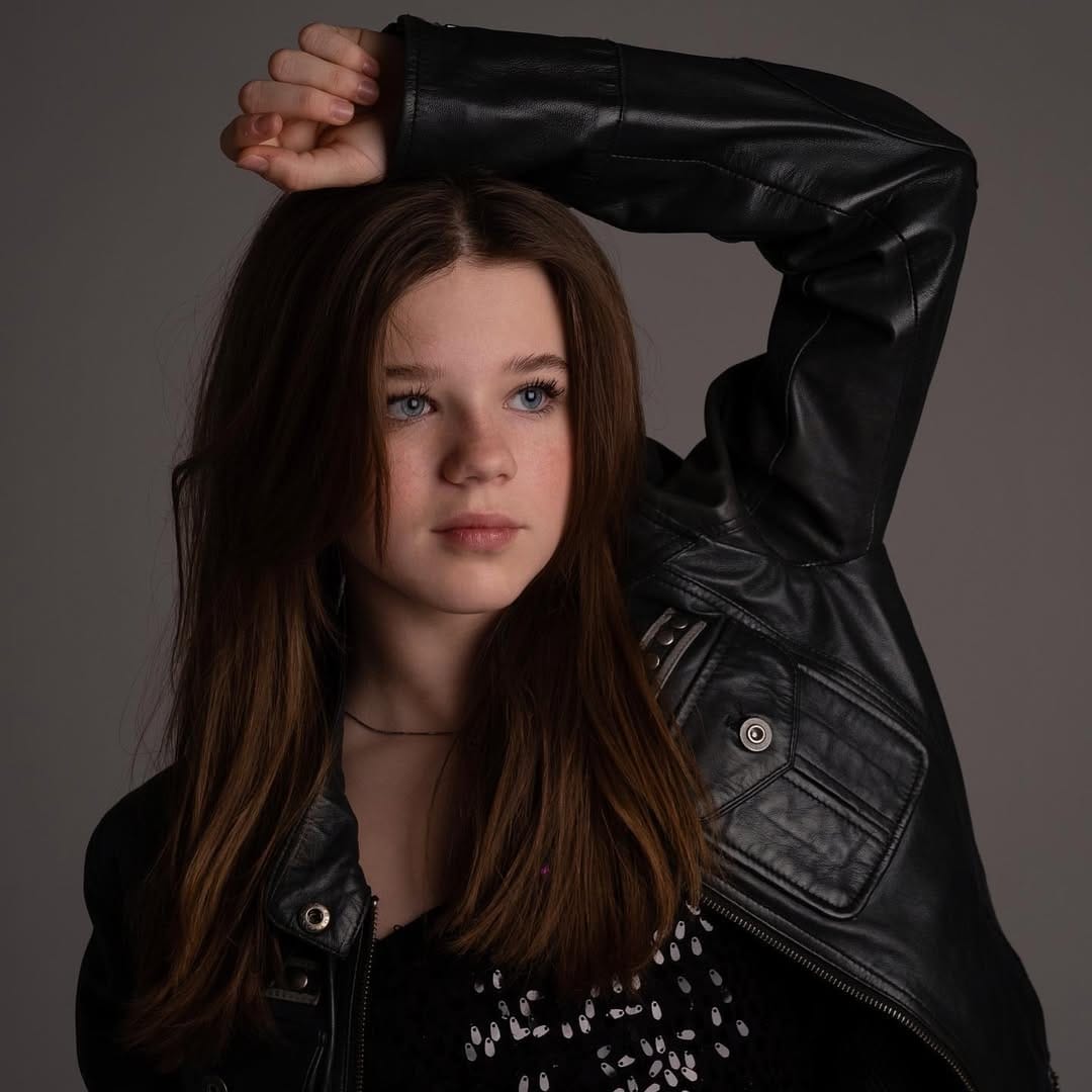 Post 9 by Elena Thomsen on Instagram (image)