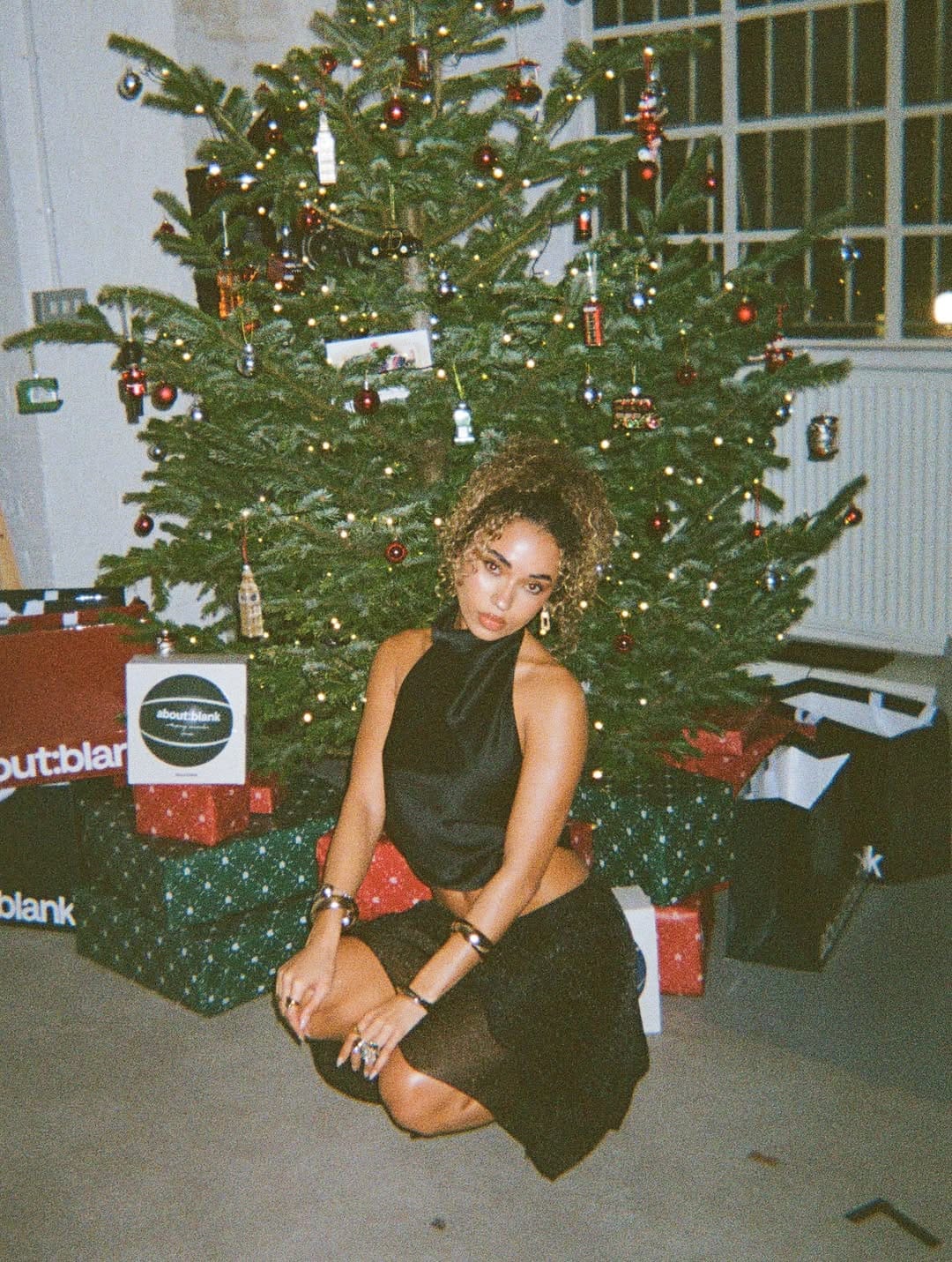 Post 10 by PARIS🍒🌻🌙 🏝️ on Instagram (carousel)