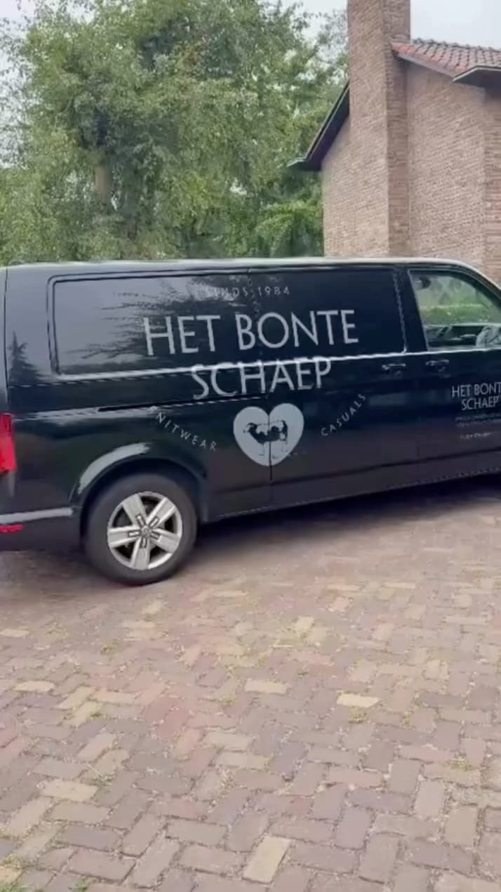 Post 10 by Het Bonte Schaep Damesboetiek on Instagram (video)