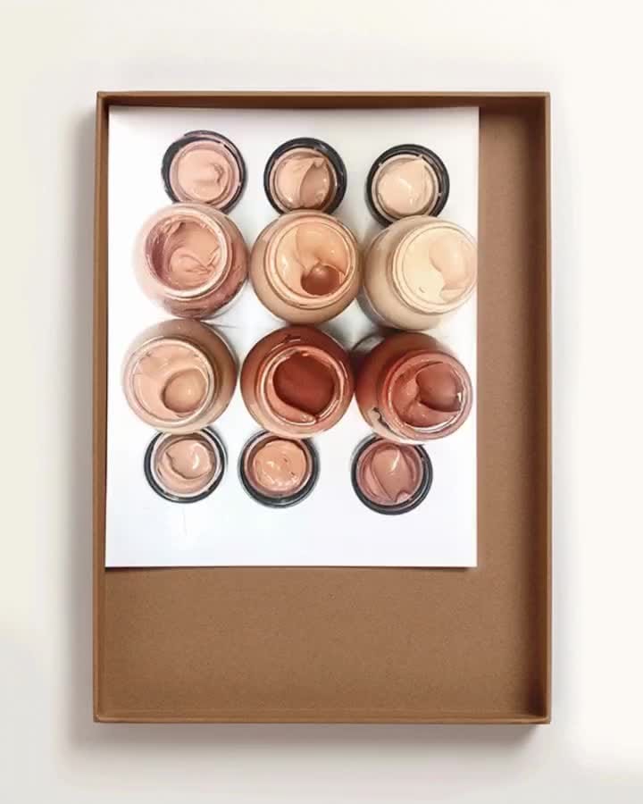 Post 8 by Ere Perez Natural Beauty on Instagram (video)