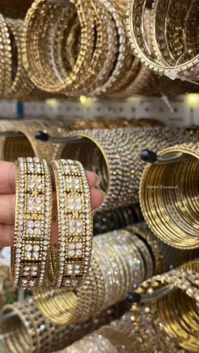 Post 1 by Desi Bridal Jewelry | Floral Jewelry on Instagram (video)