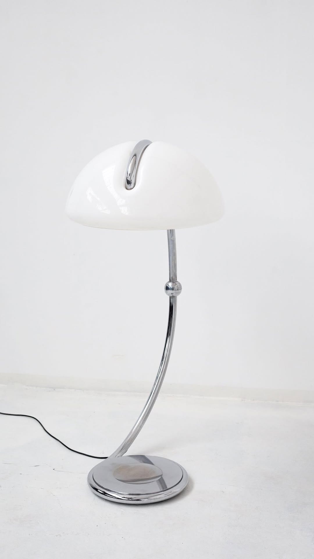 Post 5 by CHROM + GLAS on Instagram (video)