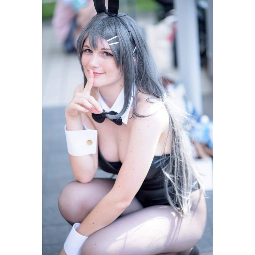 Post 8 by Arin May on Instagram (image)