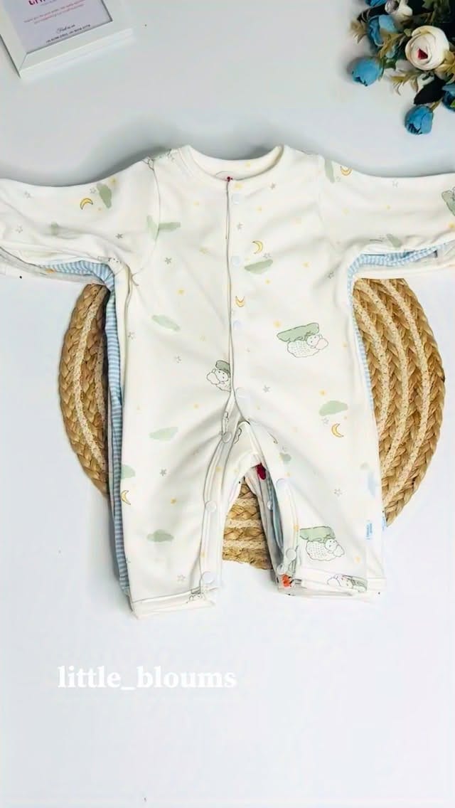 Post 3 by LITTLE BLOUMS | Baby Dresses & New Born Essential Items on Instagram (video)