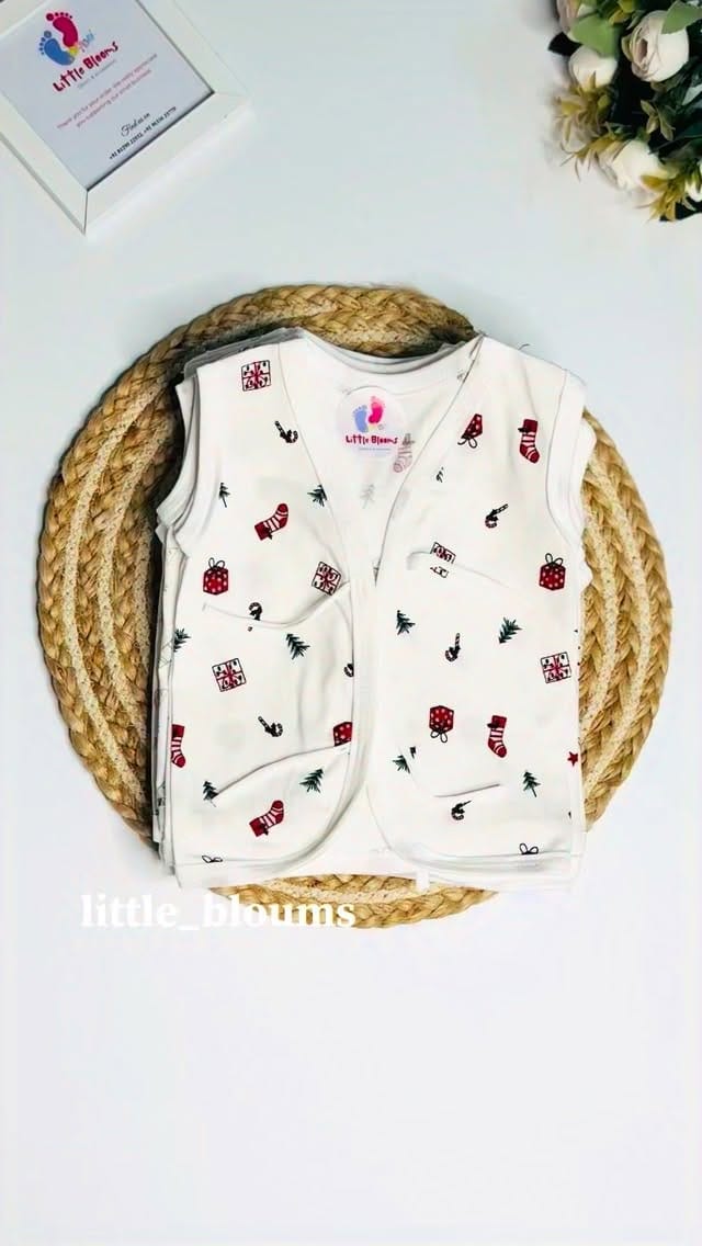 Post 4 by LITTLE BLOUMS | Baby Dresses & New Born Essential Items on Instagram (video)