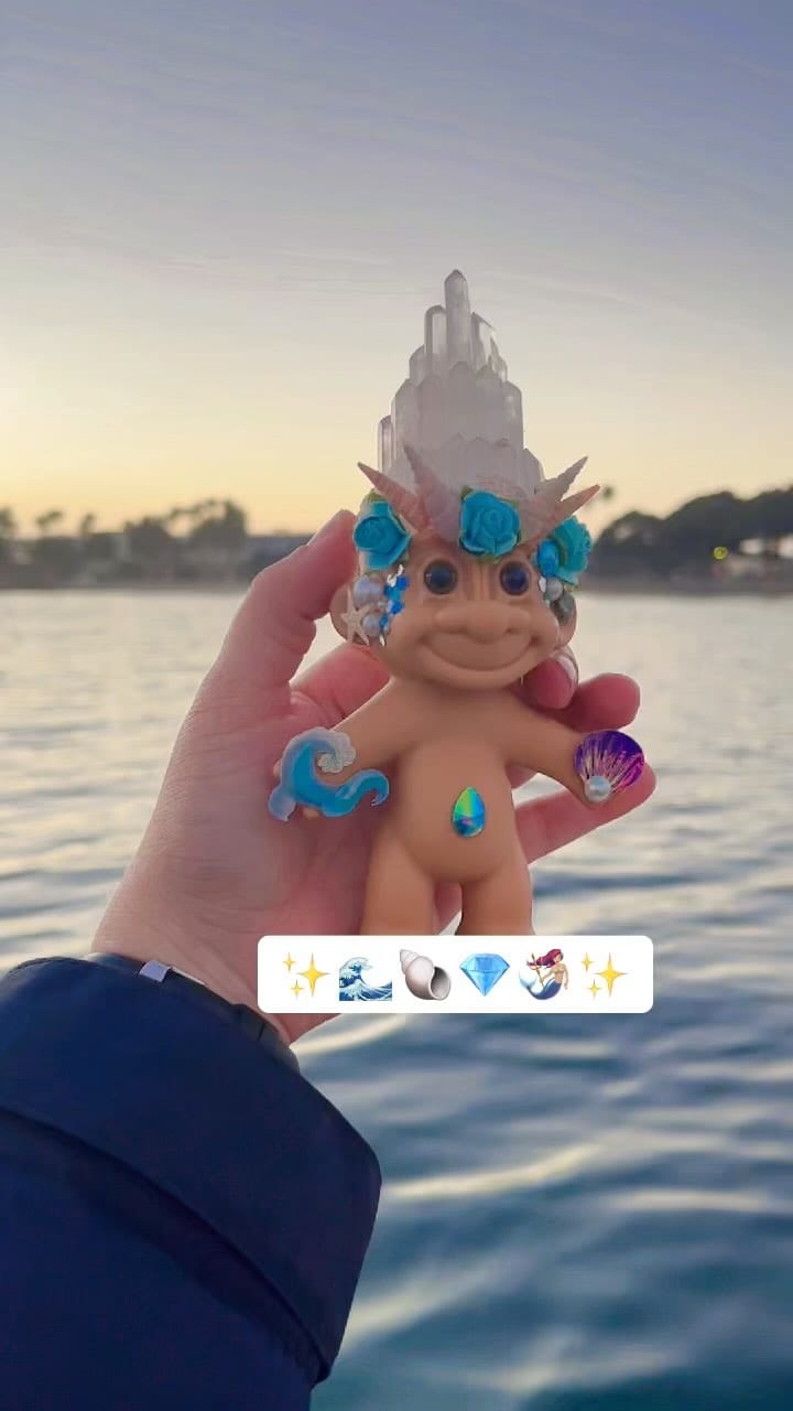 Post 7 by CRYSTROLL🌙✨ on Instagram (video)