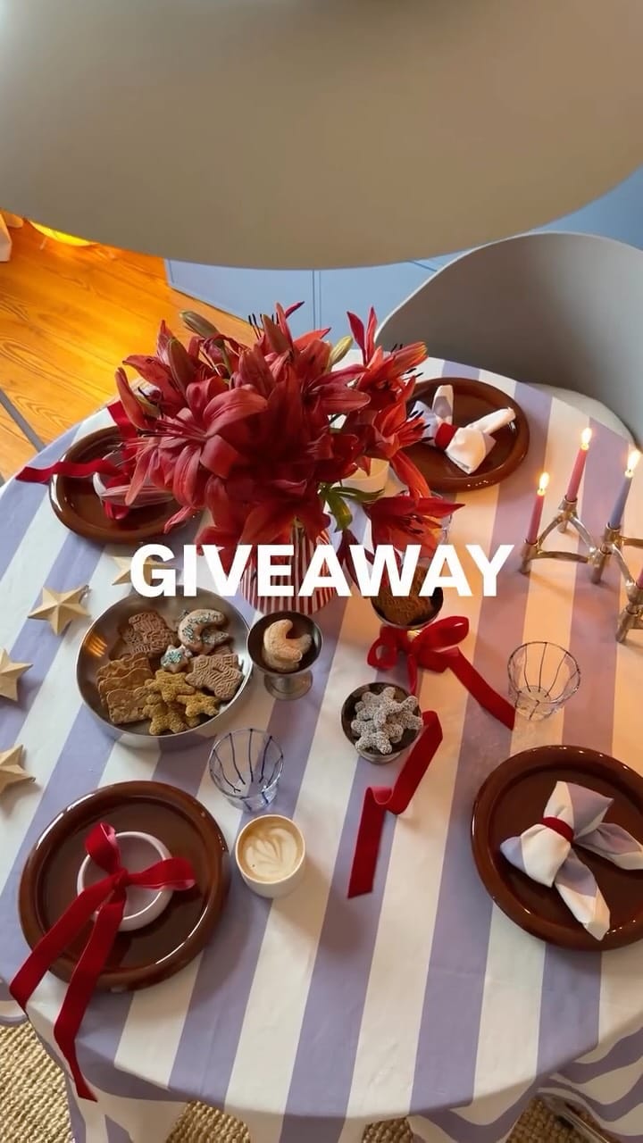 Post 3 by toujours à table on Instagram (video)