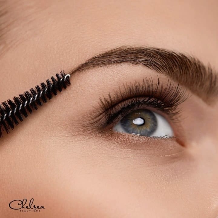 Post 4 by CHELSEA BEAUTIQUE on Instagram (video)
