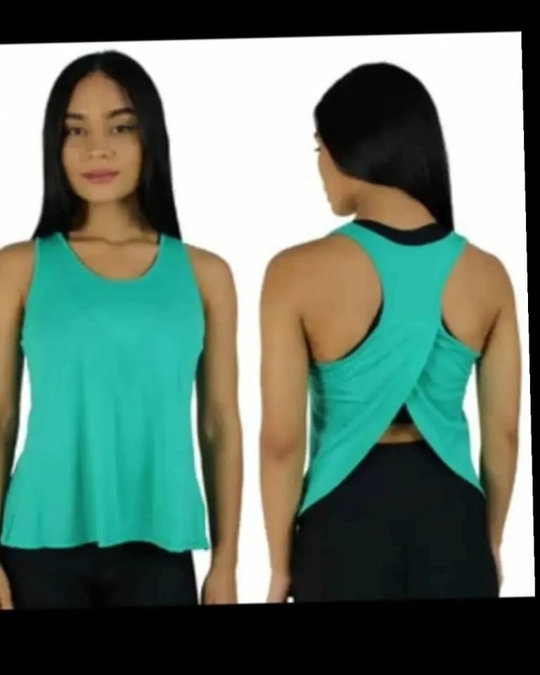 Post 5 by Ropa Deportiva PR on Instagram (carousel)