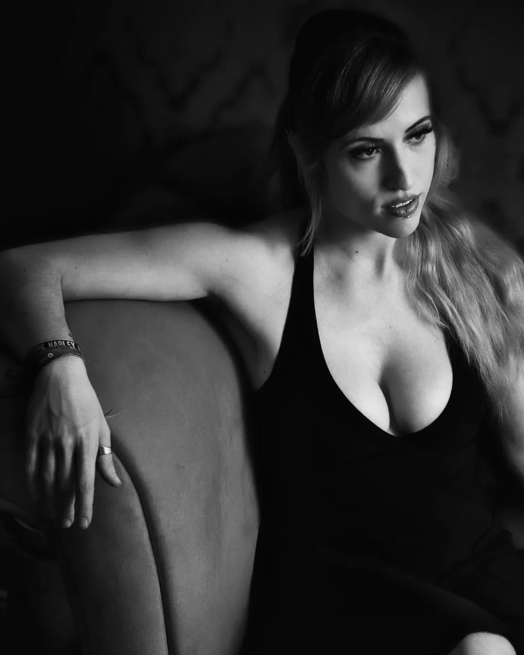 Post 8 by Anika Anarquia on Instagram (image)