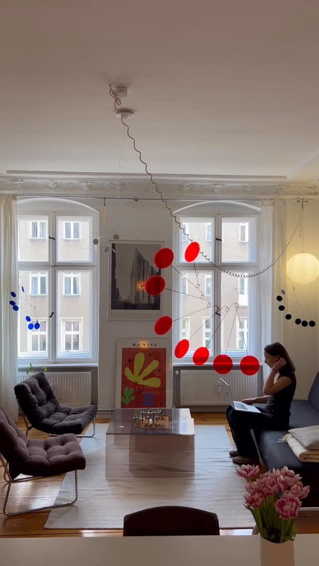 Post 6 by Cara Lee - Vintage furniture, Design, Architecture on Instagram (video)