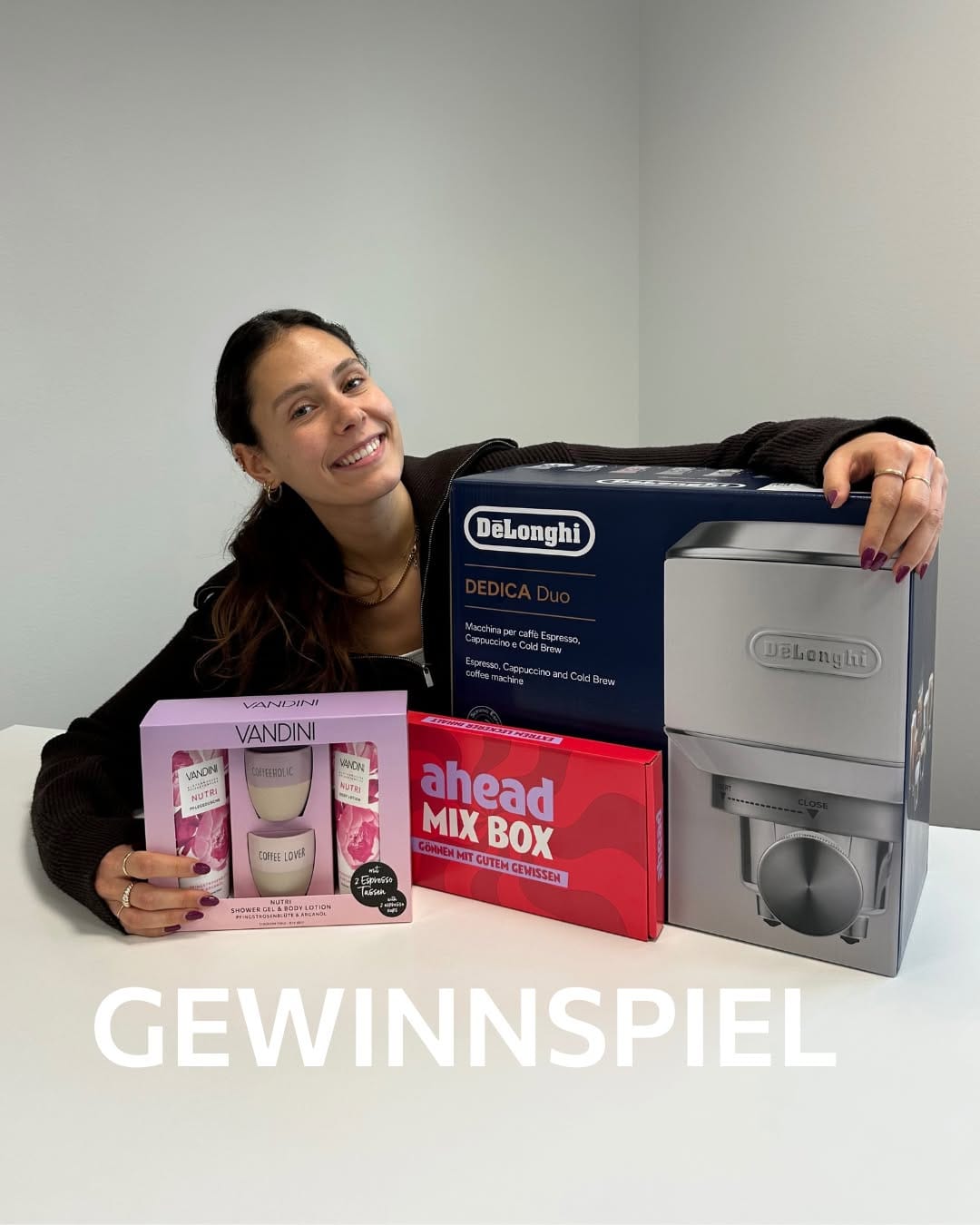 Post 10 by VANDINI | Einfach Freude schenken on Instagram (carousel)
