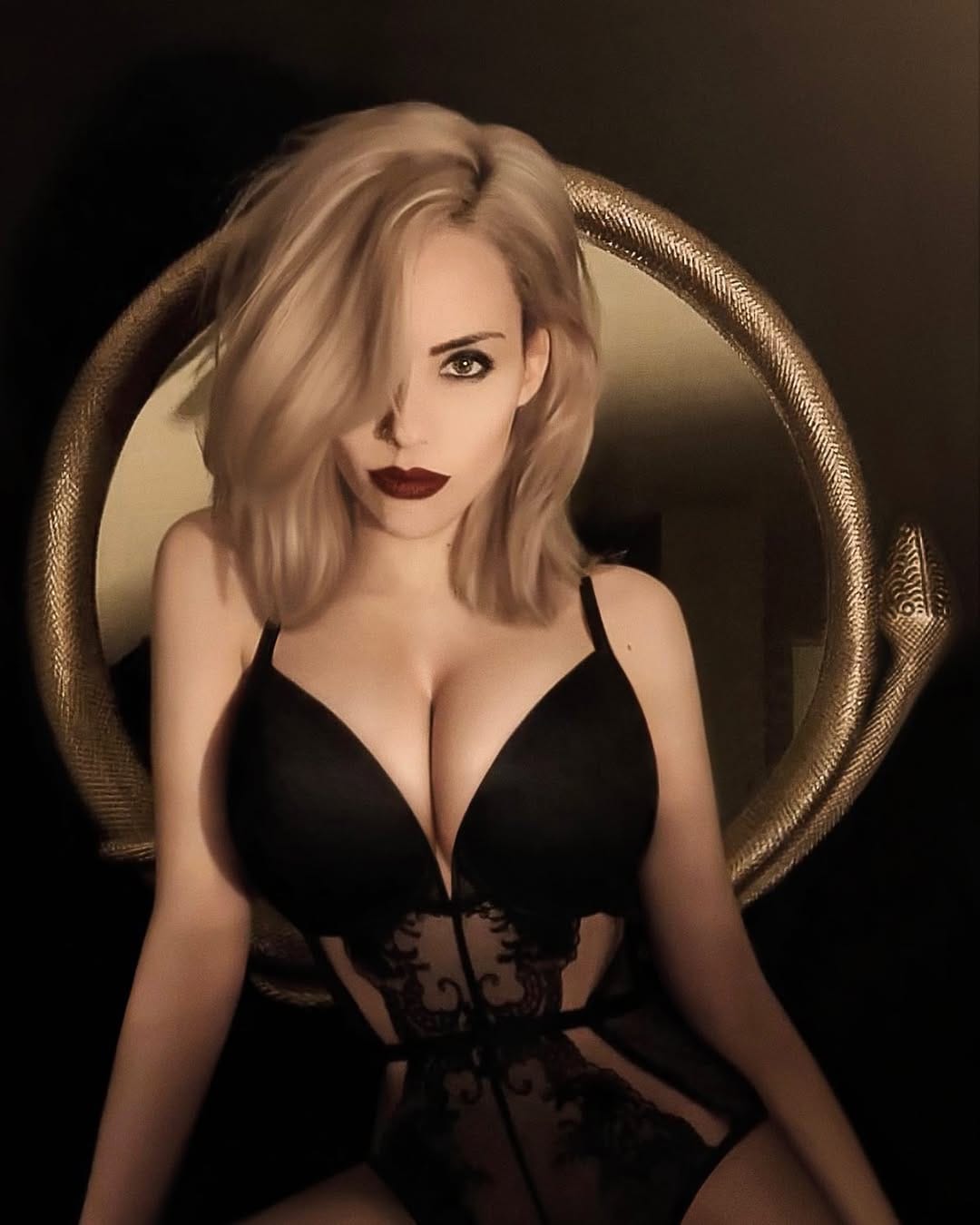 Post 10 by 𝐂𝐲𝐧𝐭𝐡𝐢𝐚🥀 on Instagram (image)