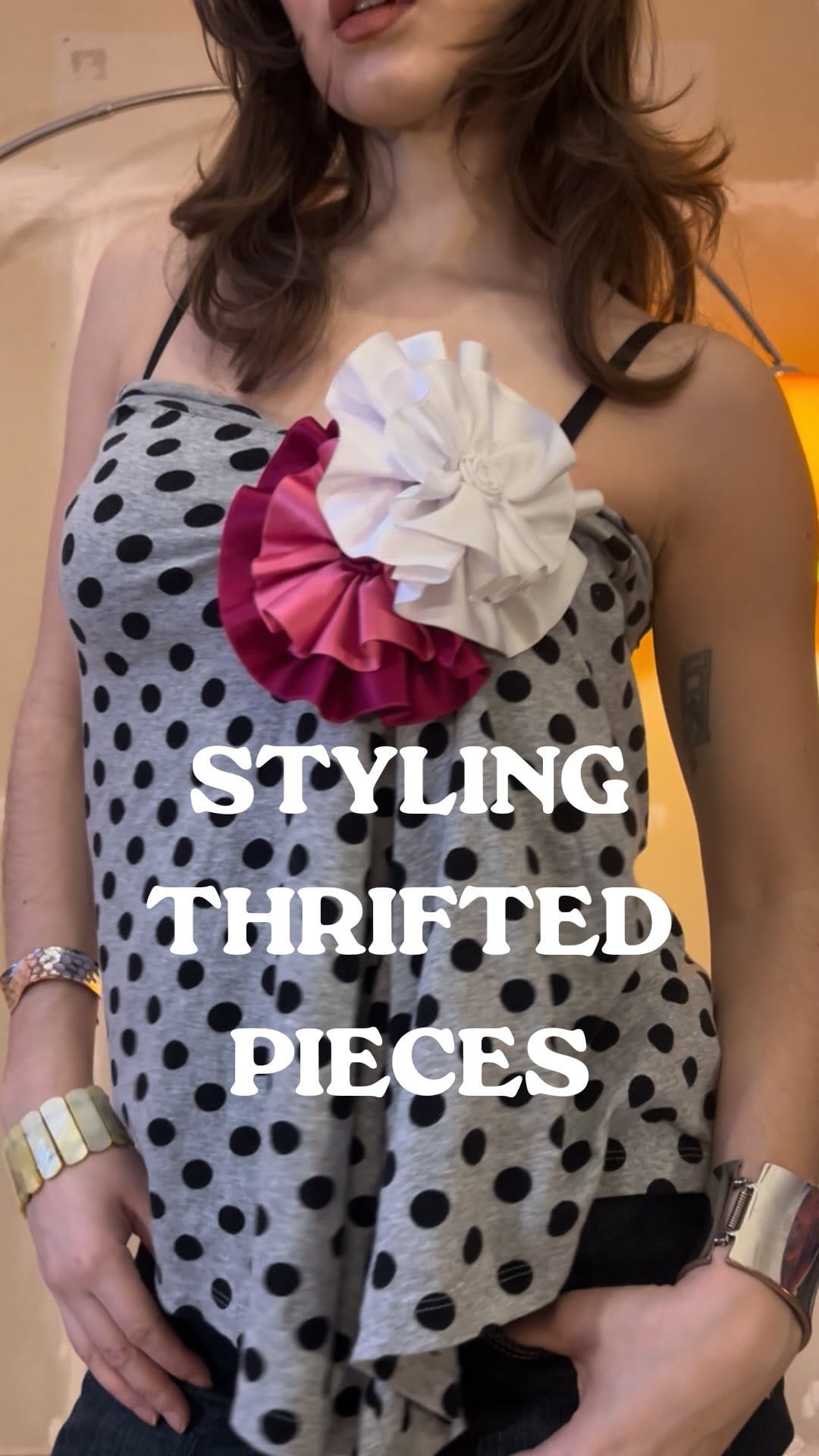 Post 2 by HUMANA Secondhand & Vintage on Instagram (video)
