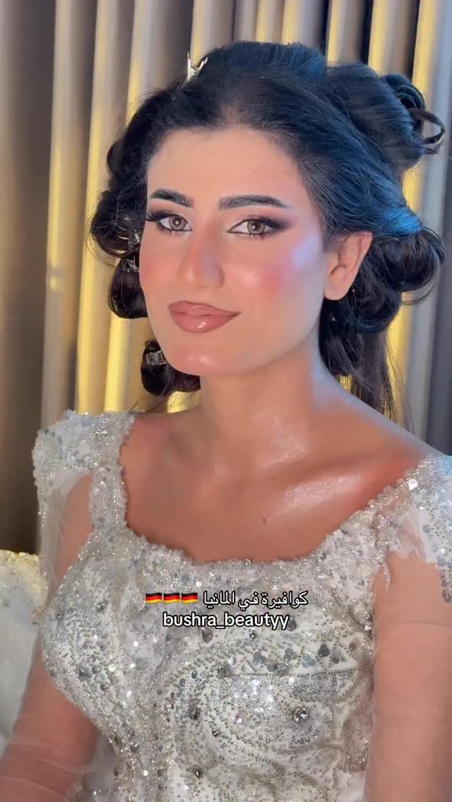 Post 2 by Make up&Hairstyle on Instagram (video)