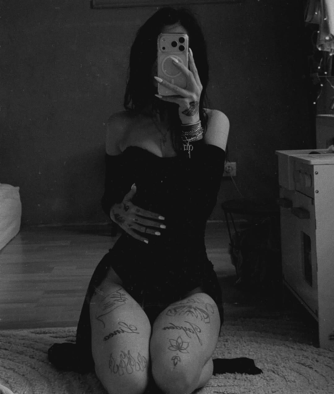 Post 5 by ⠀𝔖𝔬𝔭𝔥𝔦𝔢 on Instagram (image)