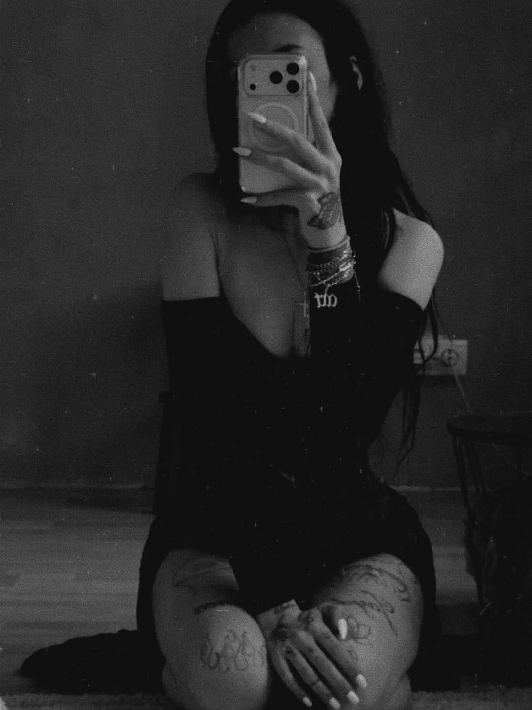 Post 7 by ⠀𝔖𝔬𝔭𝔥𝔦𝔢 on Instagram (image)