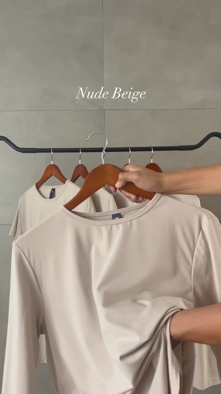 Post 7 by BLURR Studio on Instagram (video)