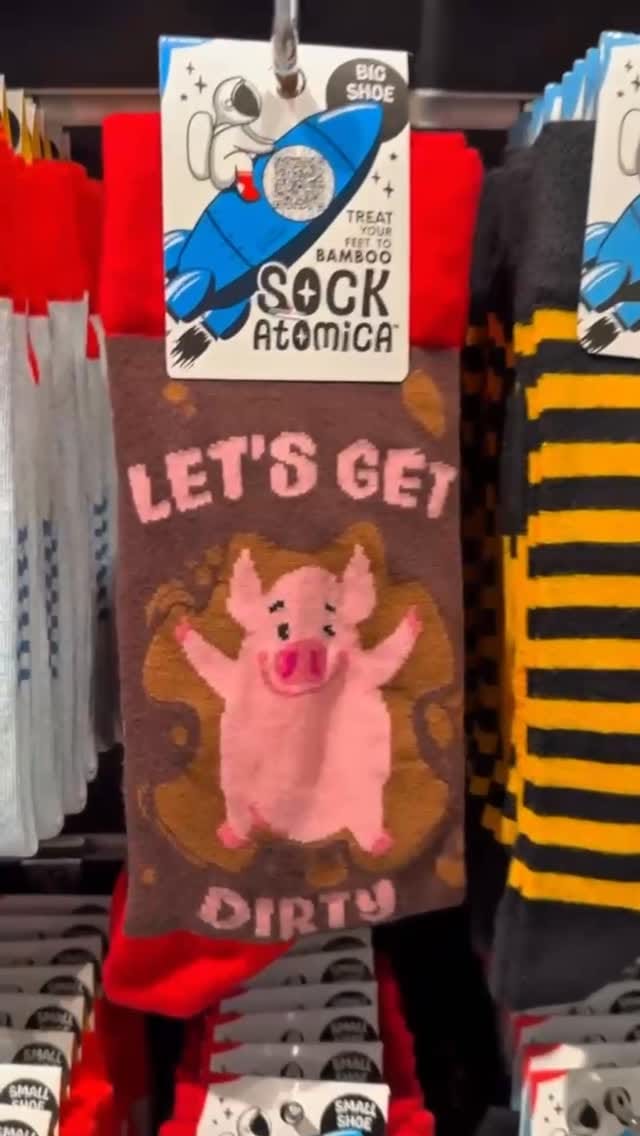 Post 6 by Sock Atomica on Instagram (video)