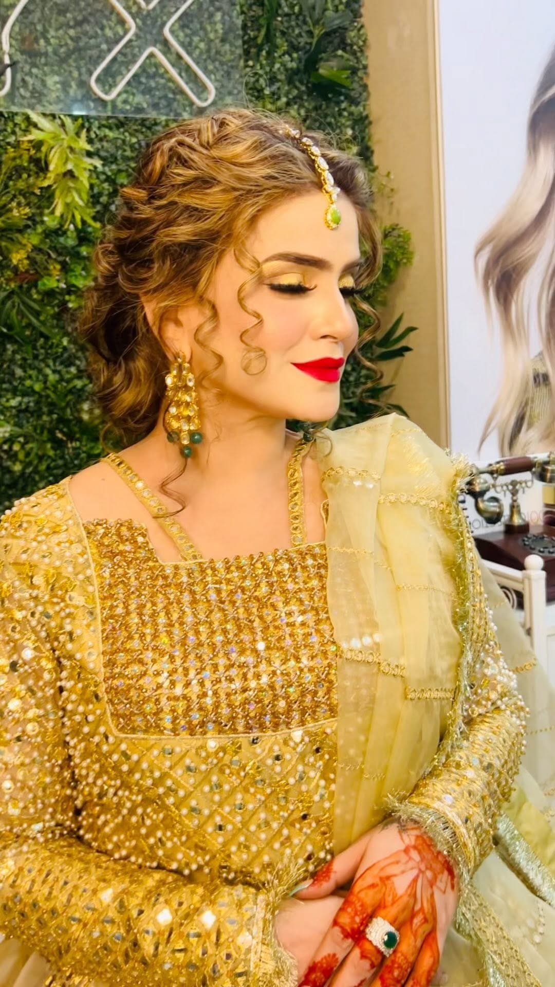 Post 8 by ONYX SALON BY HINA MALIK🇵🇰🇦🇪🇬🇧 on Instagram (video)