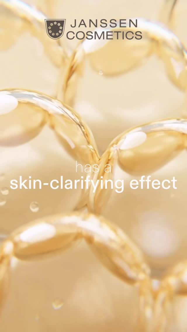 Post 4 by JANSSEN COSMETICS on Instagram (video)