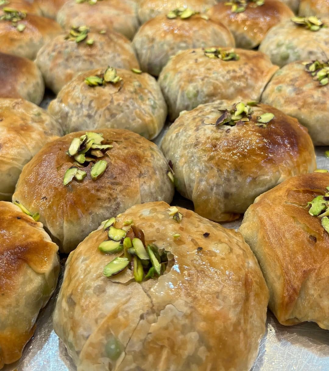 Post 8 by حلويات الدمشقي - Al-Dimashqi sweets on Instagram (image)