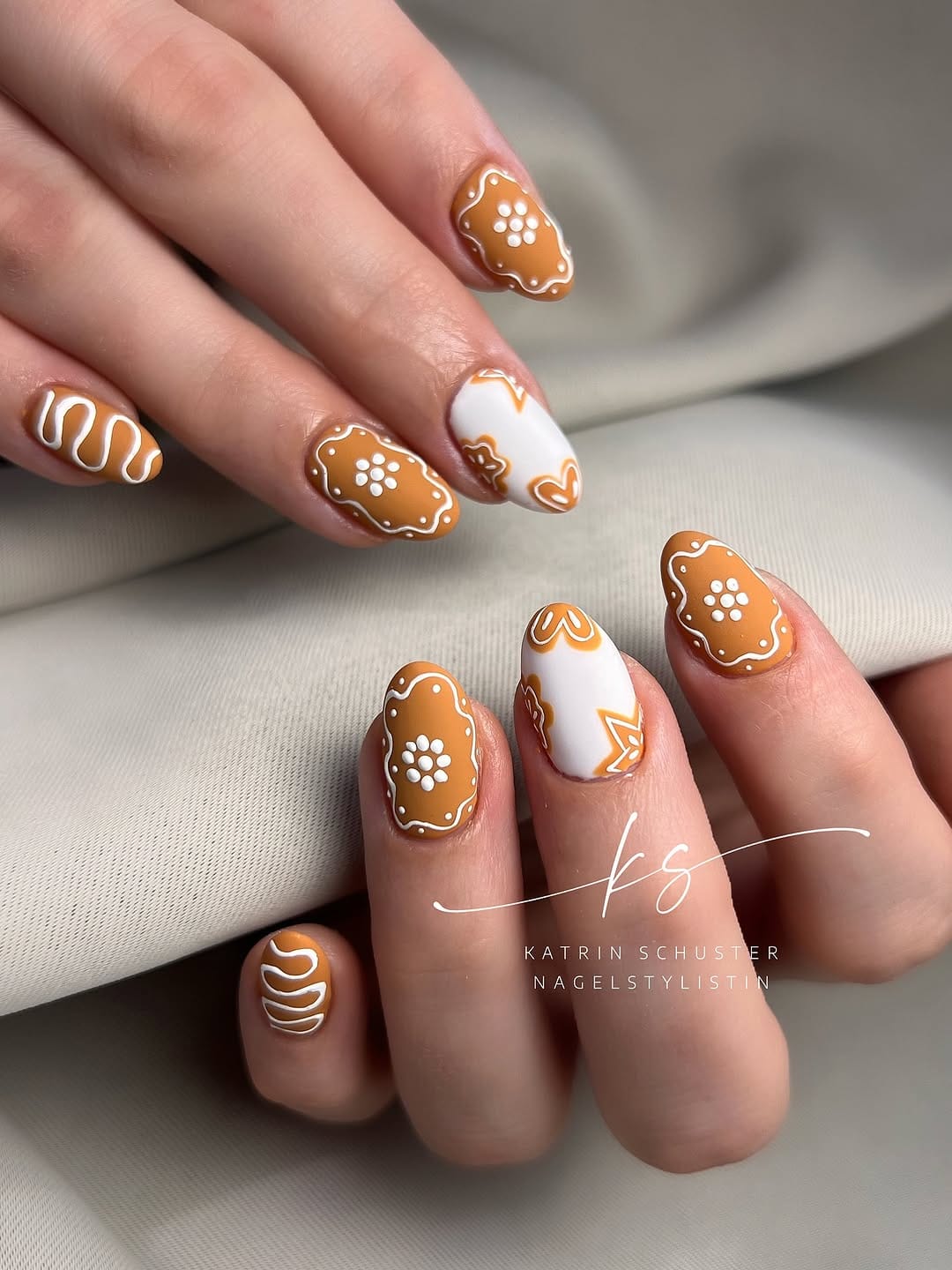 Post 7 by Katrin Schuster • Nagelstylistin on Instagram (image)