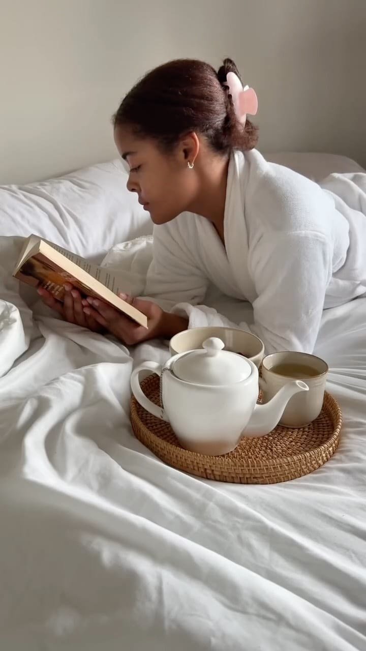Post 3 by Lotus Aroma on Instagram (video)