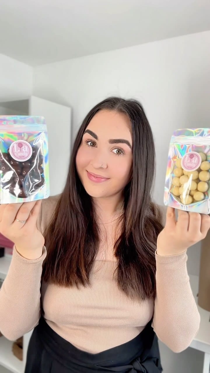 Post 9 by LiaCandy🩷 | Süßigkeiten | Online-Shop on Instagram (video)
