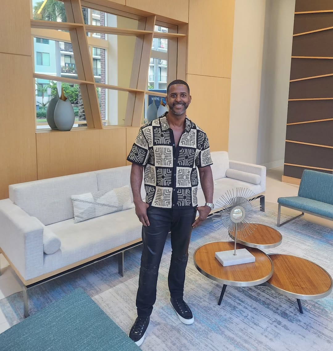 Post 8 by Demond Coleman on Instagram (image)