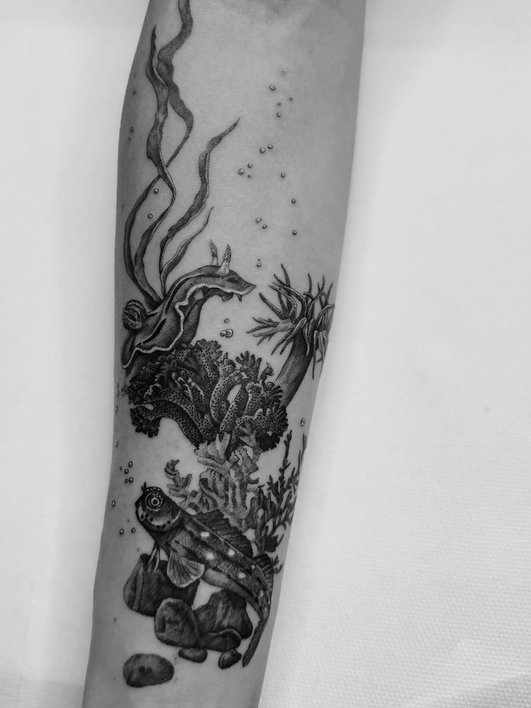 Post 2 by Madlyne van Looy Tattoo & Art on Instagram (carousel)