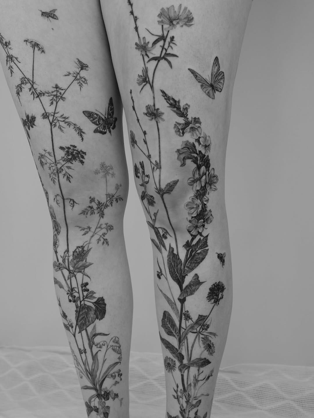 Post 10 by Madlyne van Looy Tattoo & Art on Instagram (carousel)