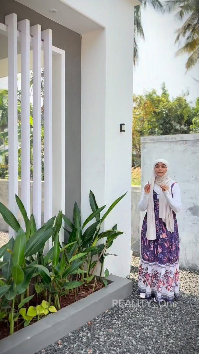 Post 8 by Sajeer C Inex on Instagram (video)