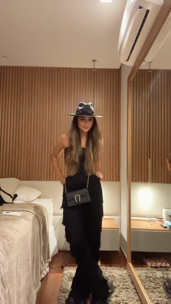 Post 1 by LouLou Summer Brand on Instagram (video)