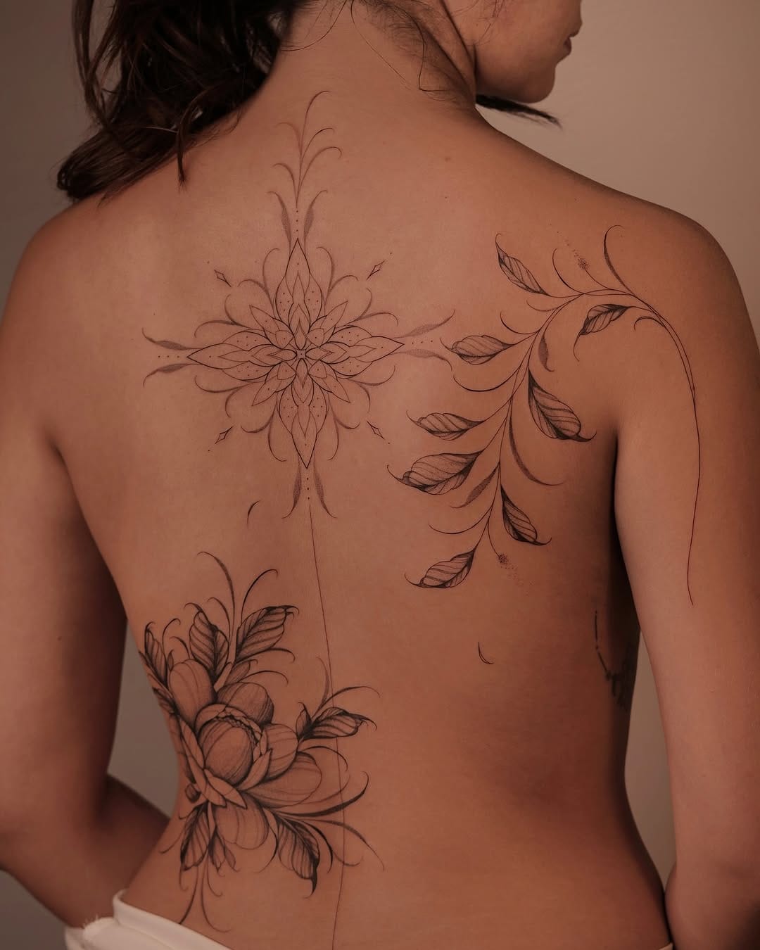 Post 10 by Neon Tattoo Germany Fineline on Instagram (image)