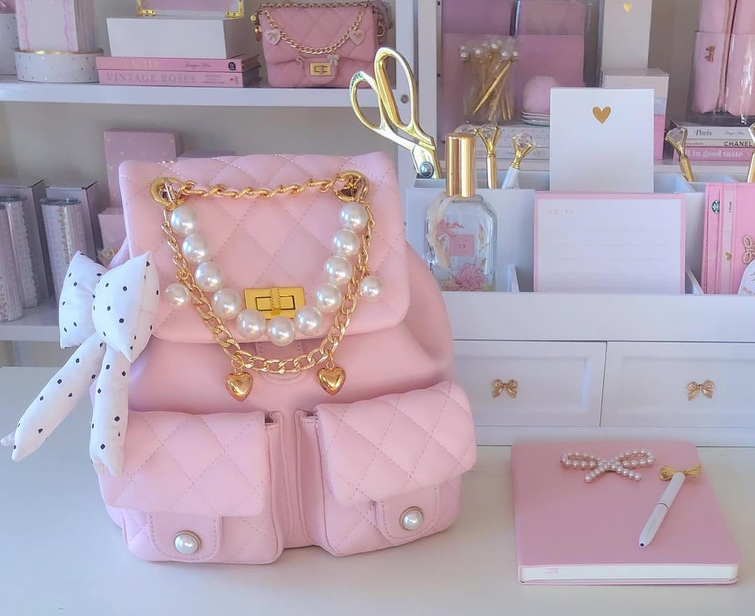 Post 8 by WITH LOVE SHOP on Instagram (image)