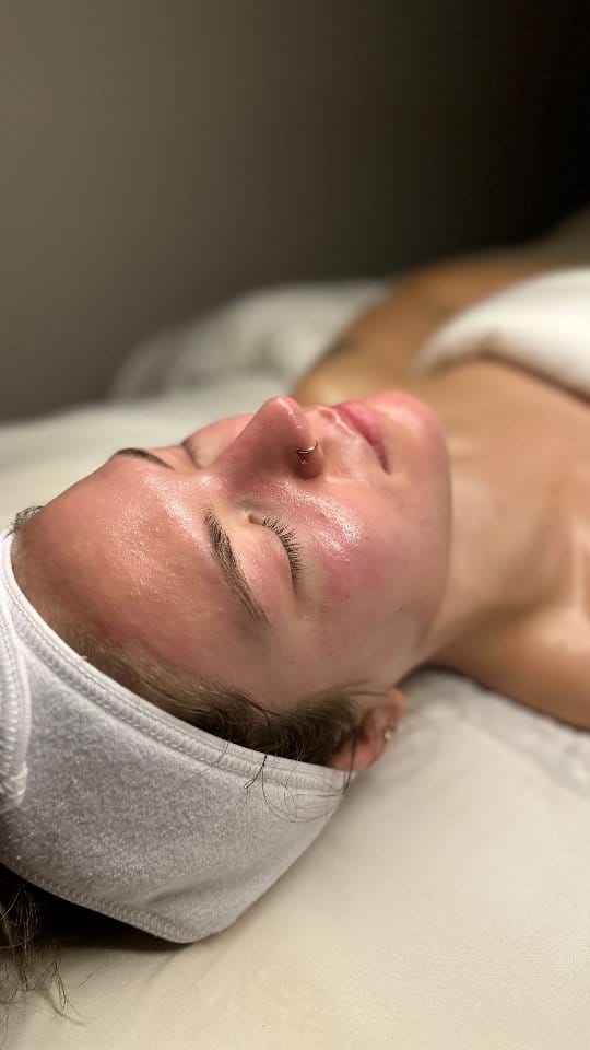 Post 9 by SALT DAY SPA | Luxury Head Spa & Salon on Instagram (video)