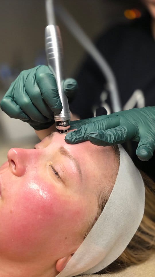 Post 3 by SALT DAY SPA | Luxury Head Spa & Salon on Instagram (video)